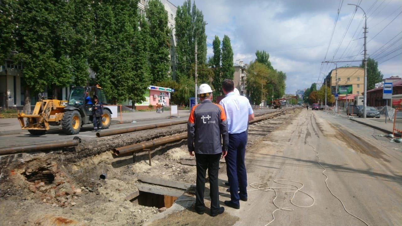 Бурмак проконтролировал замену коммуникаций в Саратове