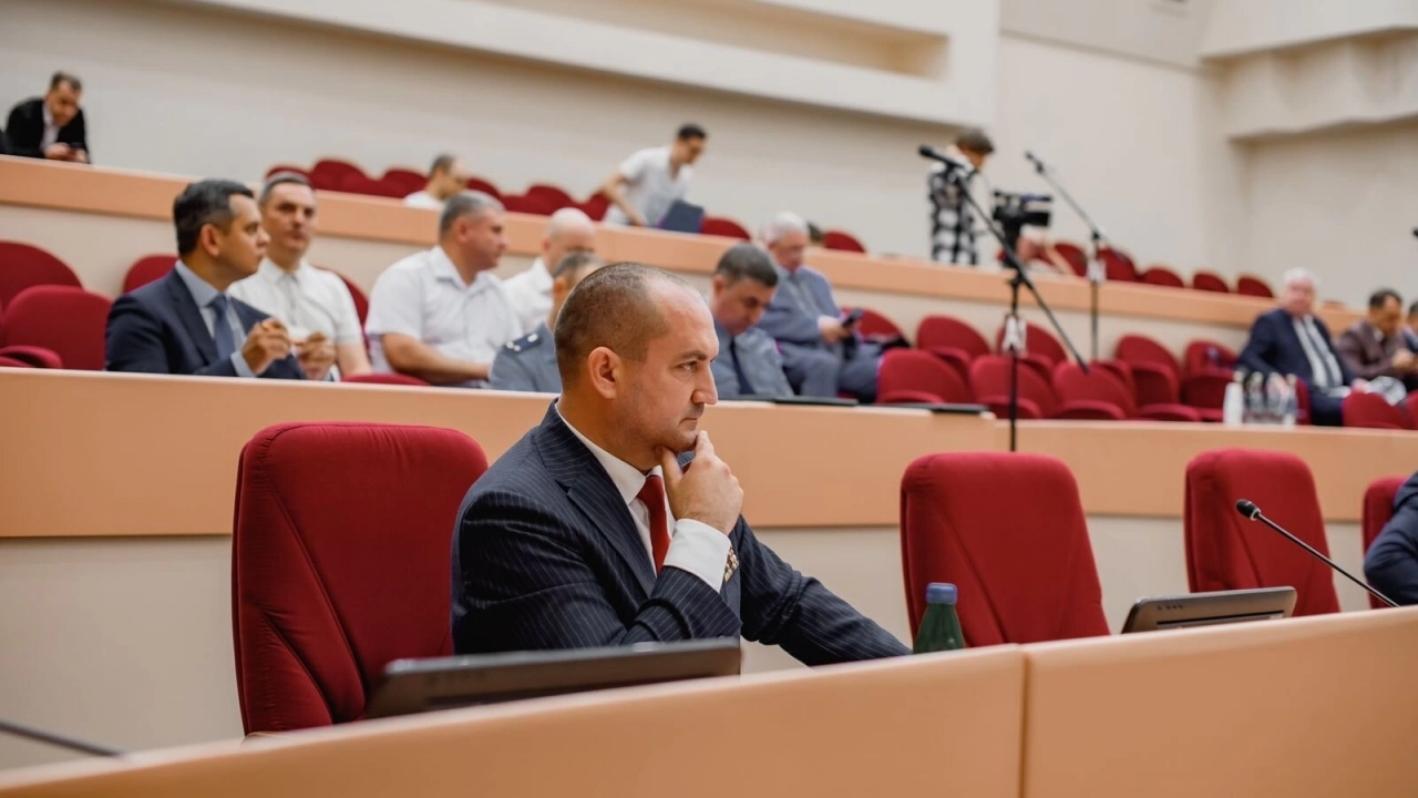 Калинин приветствовал установление допвыплат саратовским врачам