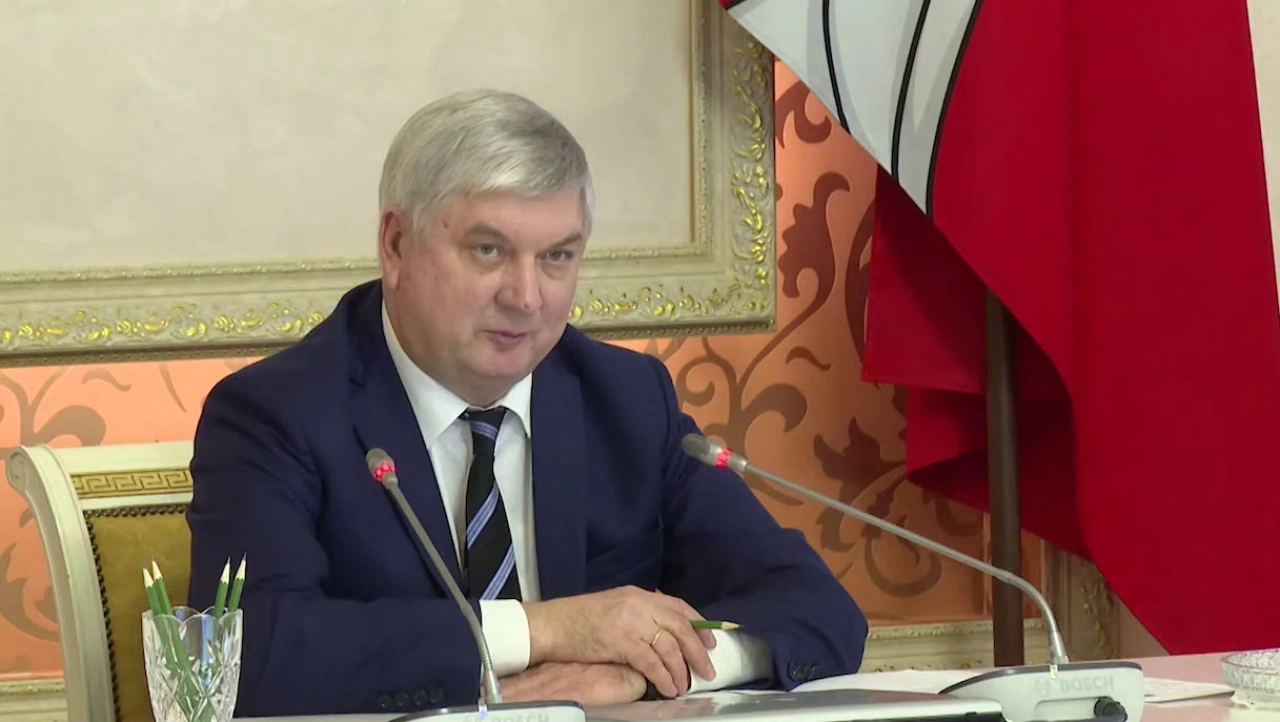Гусев: при падении БПЛА на территории нефтебазы произошло возгорание
