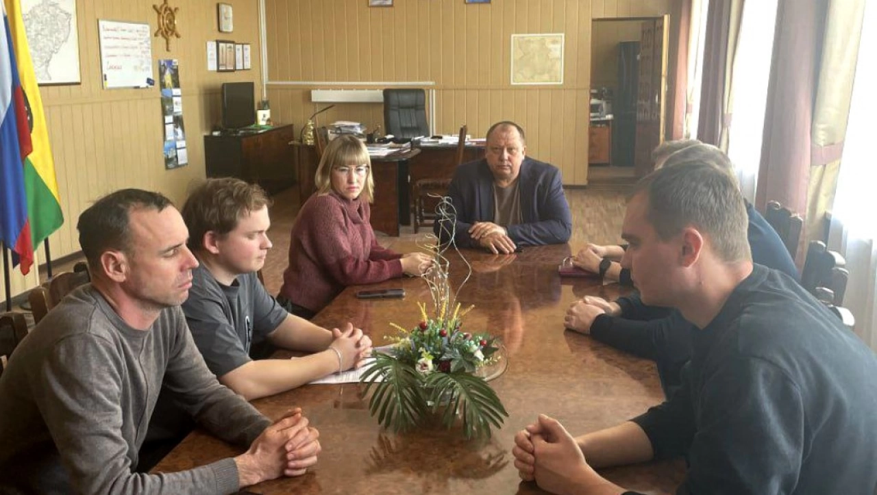 Глава Вольского района Андрей Татаринов ушел в отставку