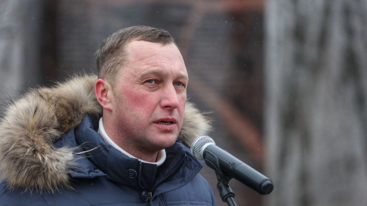 Бусаргин потребовал проверить предприятия Саратова из-за едкого запаха