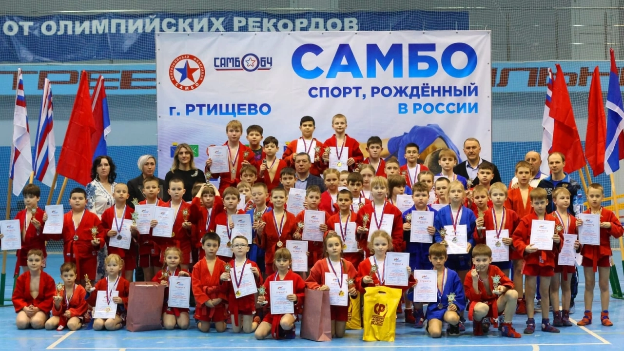 В Ртищево состоялся турнир по самбо на призы Вячеслава Калинина