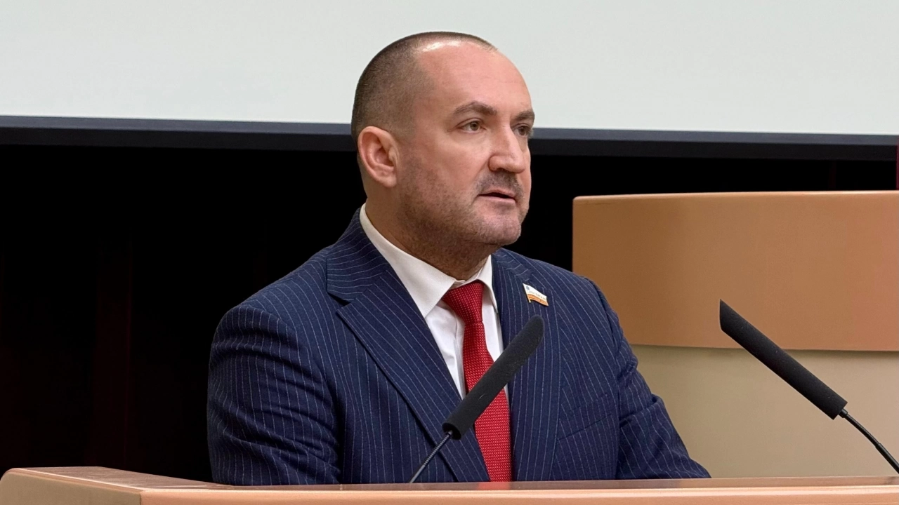 Калинин отметил важность информационной работы Росалкогольтабакконтроля
