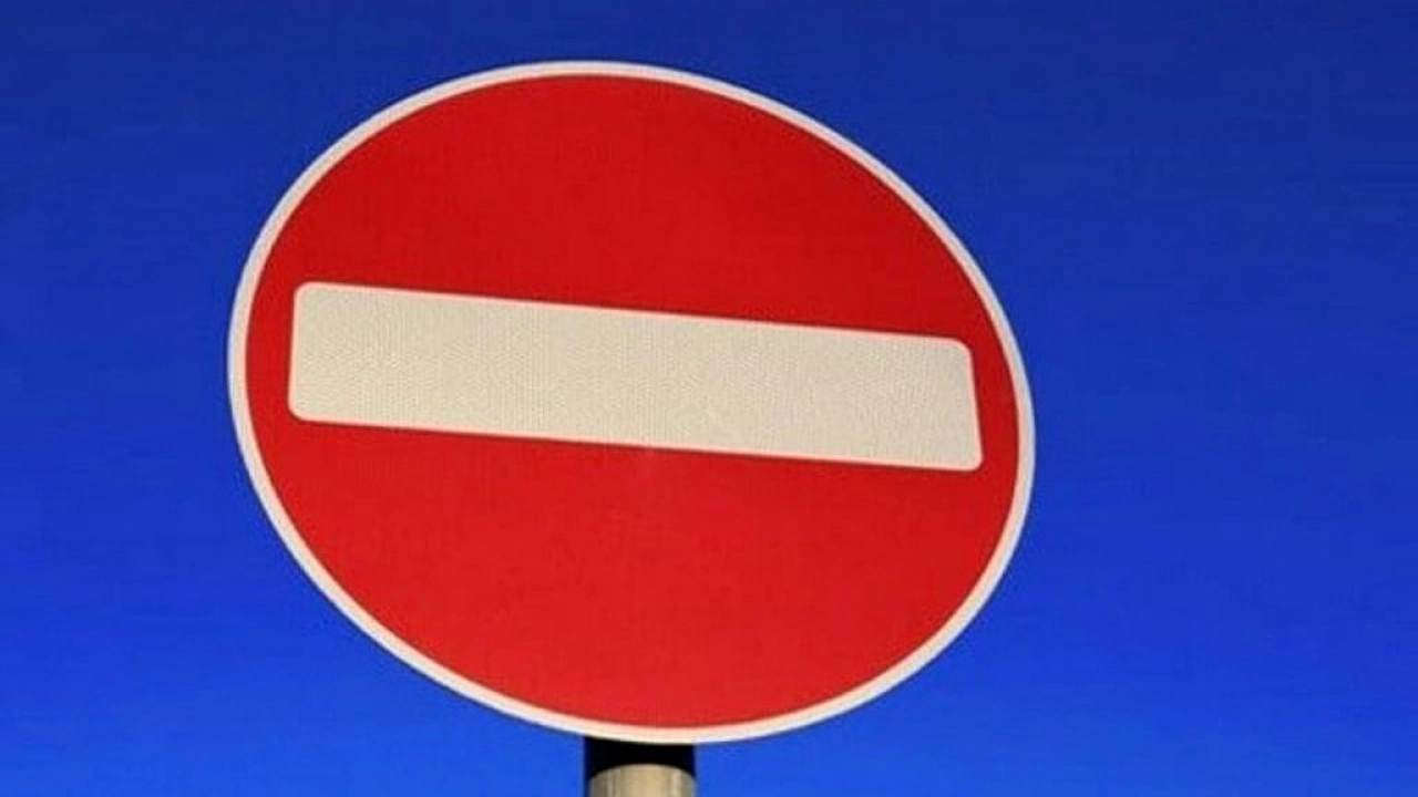 В Энгельсе на 4 дня ограничили въезд на городские кладбища