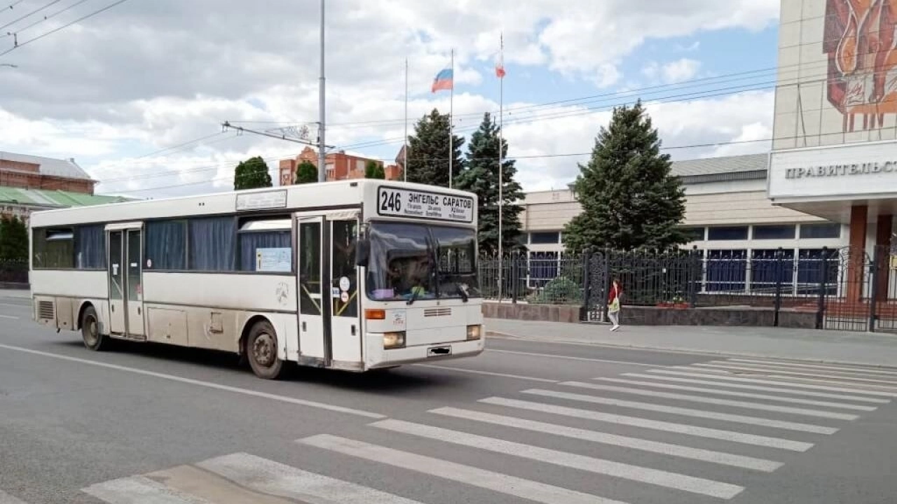 Автобусы «Саратов-Энгельс» могут перевести на брутто-контракты