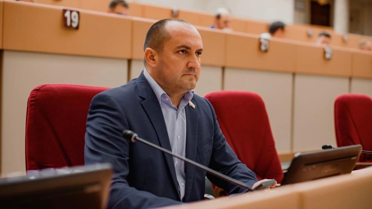 Калинин прокомментировал инициативу Бусаргина о поддержке молодых семей