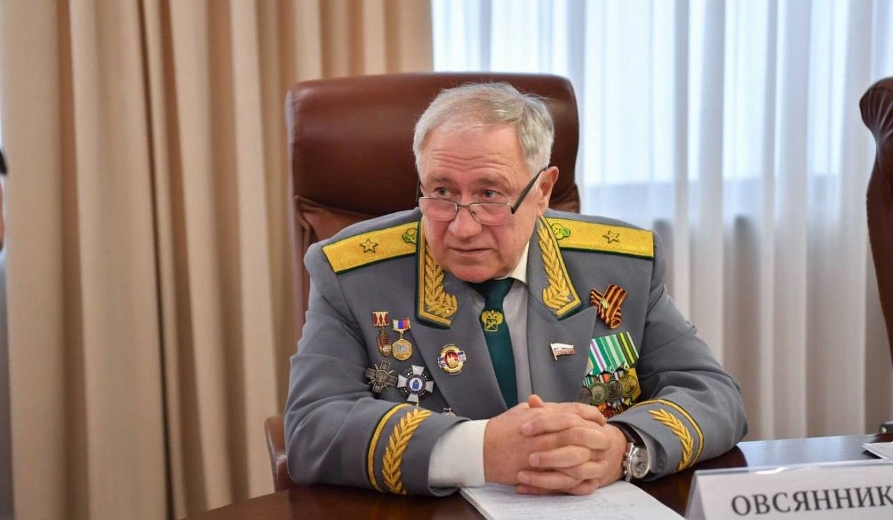 Спикер гордумы и директор музея высказались о нацистской символике в школе Саратова