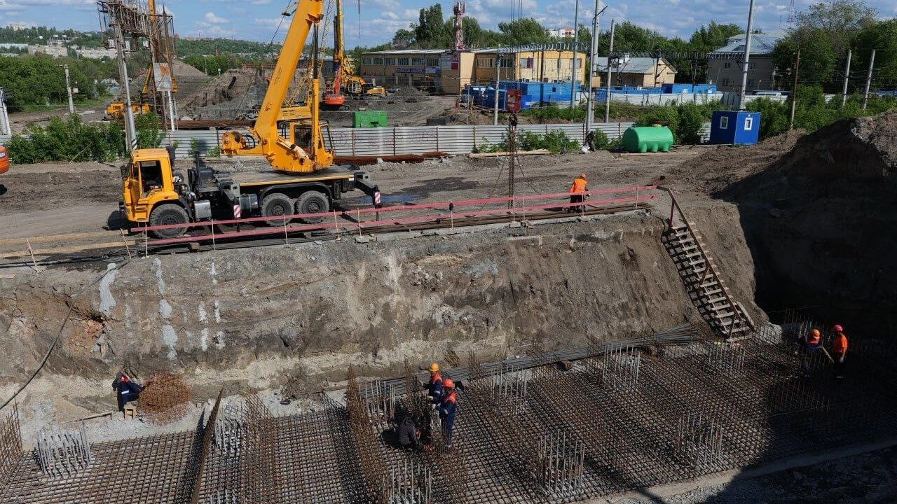 В Саратове движение по мосту на «Стрелке» запустят до конца 2025 года