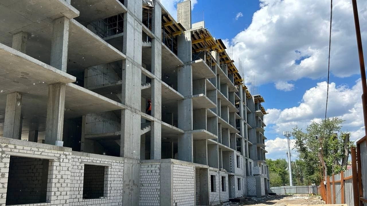В новом жилом районе Энгельса построят дома, школу, парковки