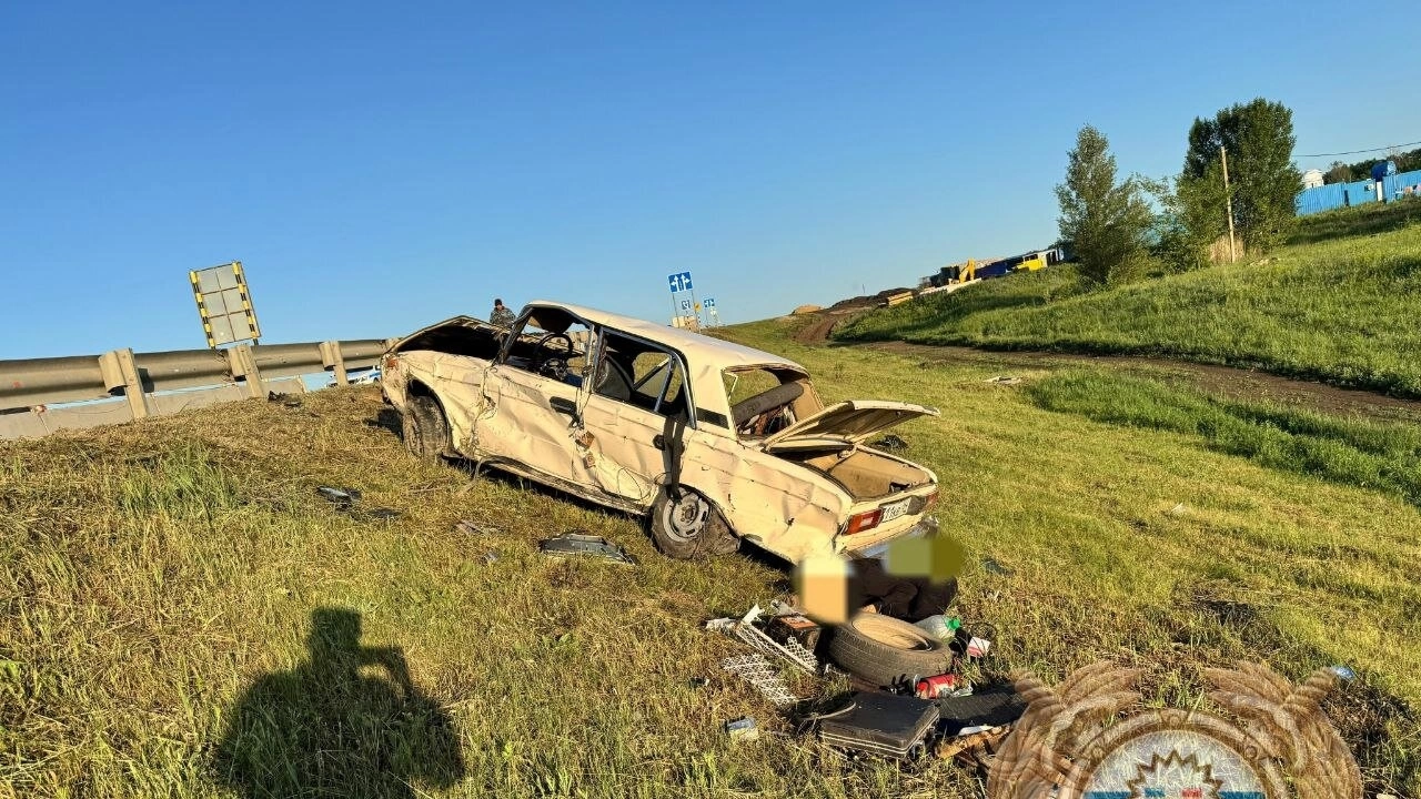 В жутком ДТП под Саратовом рано утром погибли 2 человека
