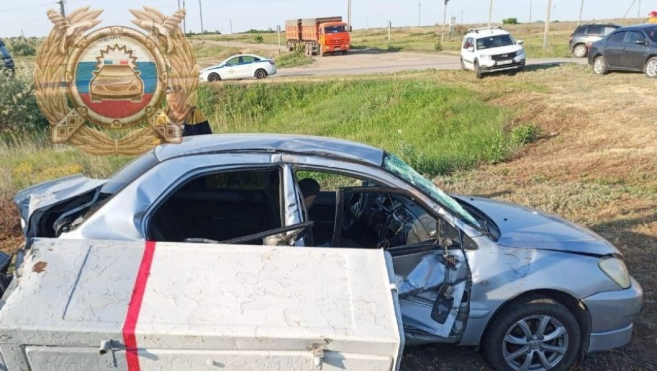 3 человека покалечились в ДТП Mitsubishi и поезда под Саратовом