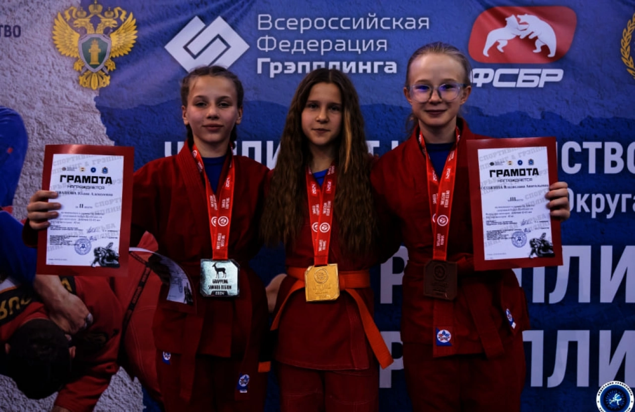Саратовцы завоевали 74 медалей на Чемпионате и Первенстве ПФО по борьбе