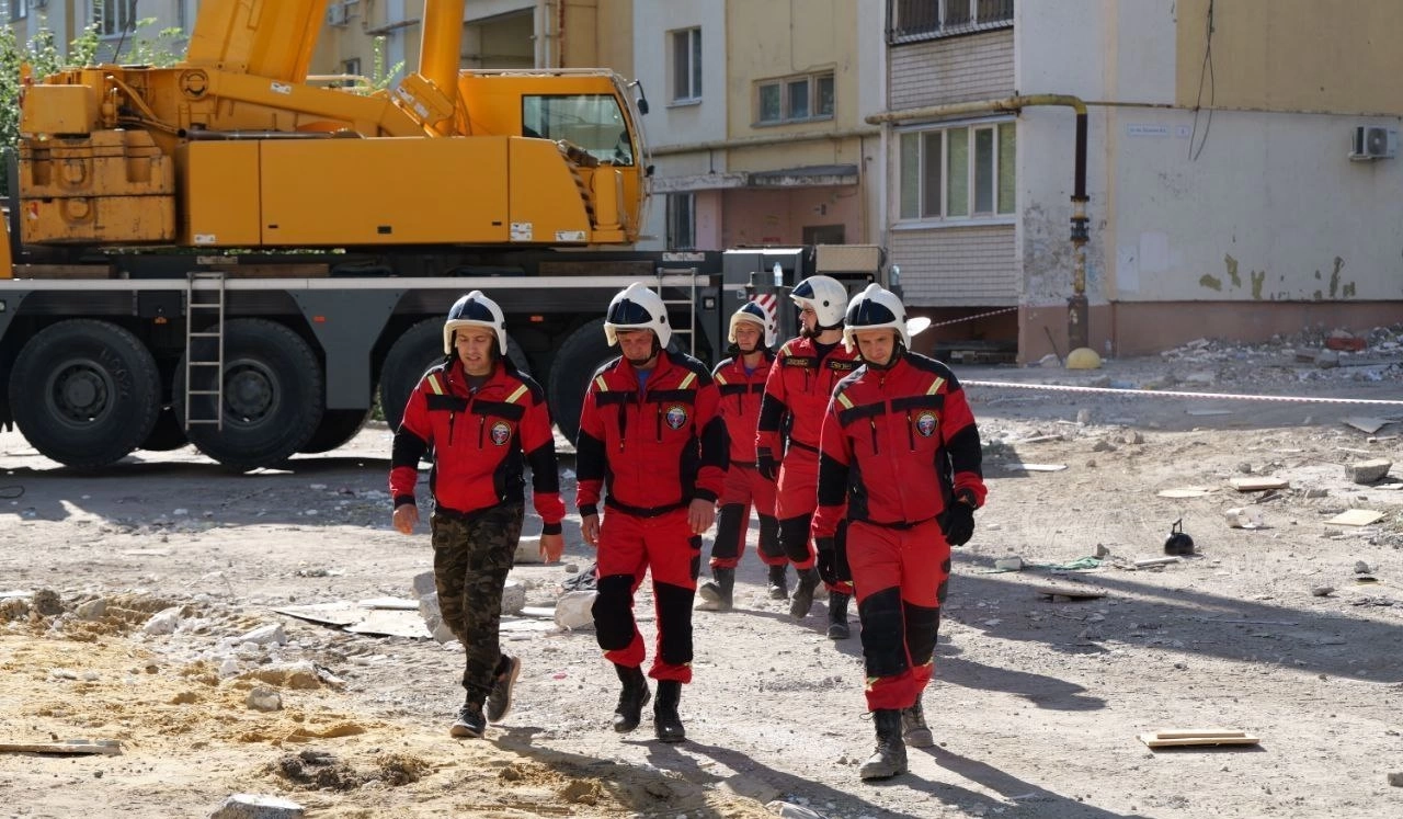 Для работ после взрыва дома в Саратове привлекли альпинистов